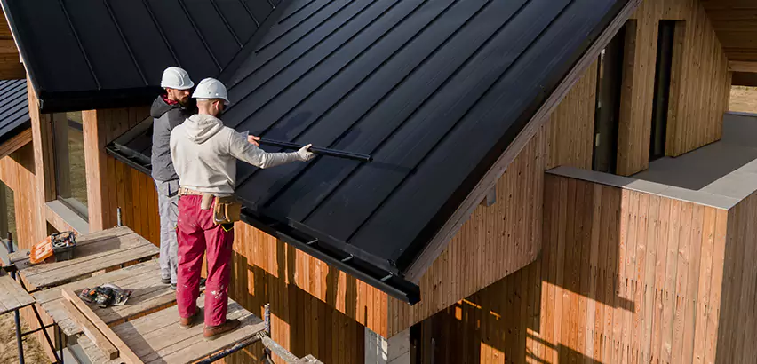 Metal Roof Maintenance in Romeoville